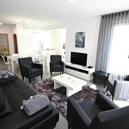 Foz - Holiday House Villa *